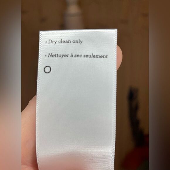 NWOT Paige 100% Silk Floral Blouse Size S - Picture 8 of 8